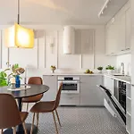 Palace View In Center By Mia Apartamento Varsovia